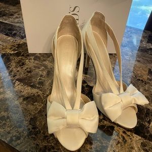 Davids Bridal Strappy Bow Pumps